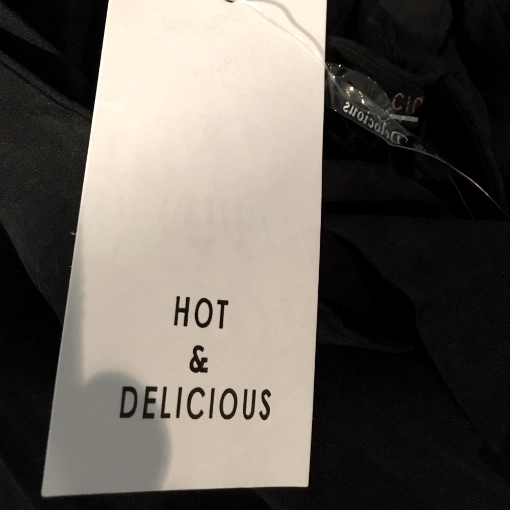 NWT Hot & Delicious Chrissy Crepe Halter Jumpsuit In Small , Medium or Large - Picture 6 of 7
